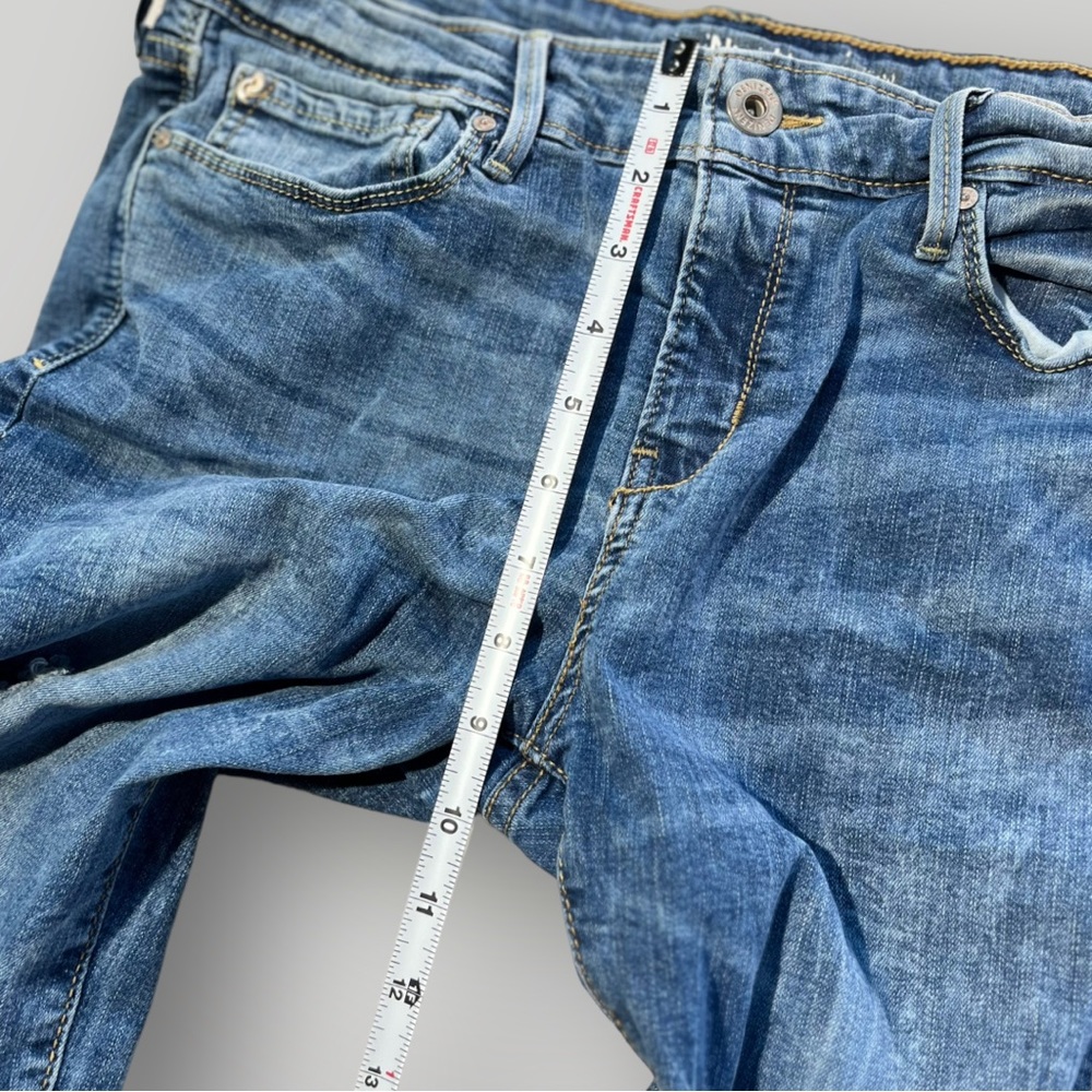 Denizen from Levi’s Low Rise Distressed Jeggings 15 - Picture 3 of 16